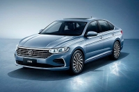 Дилеры решили вывести на рынок РФ седаны Volkswagen Lavida за 2,9 млн рублей