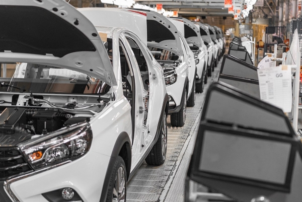 АвтоВАЗ на три дня остановит производство из-за дефицита компонентов