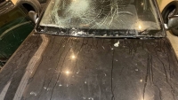 В Воронеже брошенный с балкона презерватив с водой разбил машину