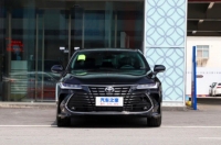 В России начались продажи параллельных Toyota Avalon по цене 3,5 млн рублей