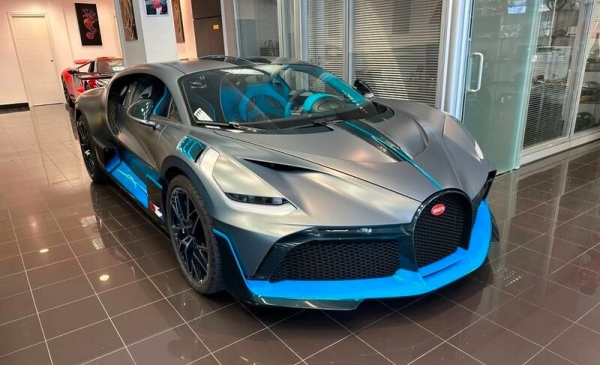Россиянам предложили купить гиперкар Bugatti Divo за 1,12 млрд рублей