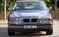 Состоялся показ секретного прототипа BMW 7-Series из 90-х с двигателем V16