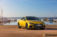 Дилеры начали продажи в России Volkswagen Arteon по цене от 4,15 млн рублей