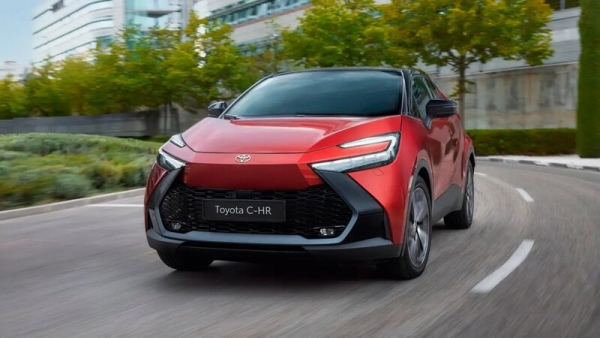 Прошла премьера компактного кроссовера Toyota C-HR нового поколения