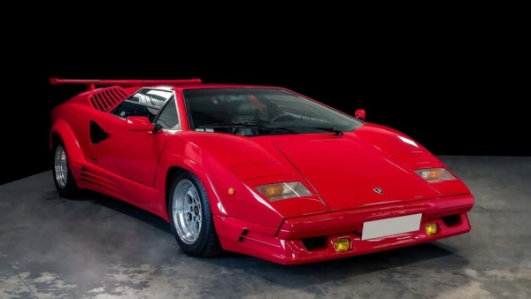 Lamborghini Countach пилота Формулы-1 Герхарда Бергера продадут на аукционе