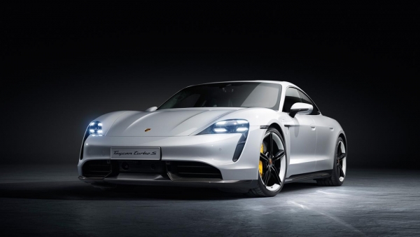 Porsche отозвал 43 тысячи Taycan из-за ошибки программного обеспечения