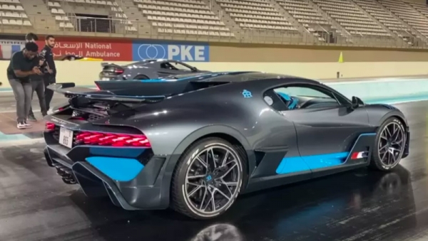 Гиперкар Bugatti Divo проиграл в гонке по прямой электрокару Tesla Model S Plaid