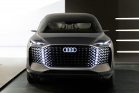 Компания Audi представит большой кроссовер Audi Q9 в 2025 году