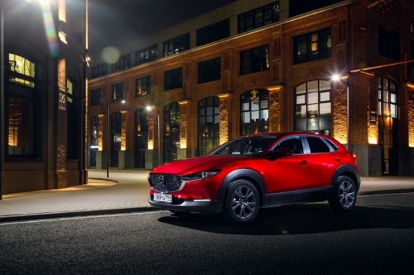 Mazda объявила о начале продаж кроссовера Mazda CX-30 в России