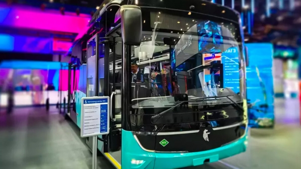 Представлен новый пассажирский автобус КАМАЗ-5222 с футуристическим дизайном