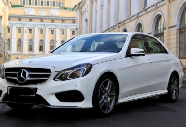 Mercedes-Benz E-Class стал лидером премиум-сегмента на вторичном рынке РФ