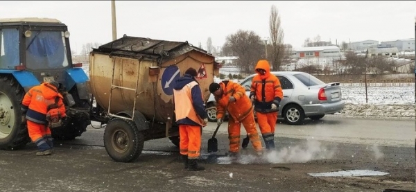 В Белгороде начали ямочный ремонт дорог после перепада температур