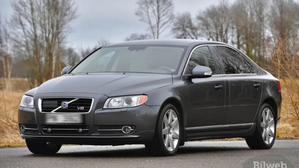 В Швеции выставили на продажу очень редкий лимузин Volvo S80 Nilsson