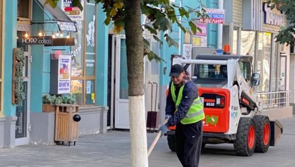 В Ростове прошли учения по уборке снега