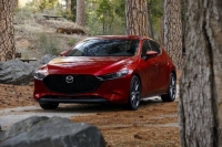 Компания Mazda объявила об отзыве почти 20 тысяч автомобилей в России