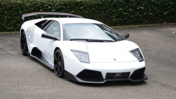 Редчайший Lamborghini Murcielago от Versace выставили на продажу