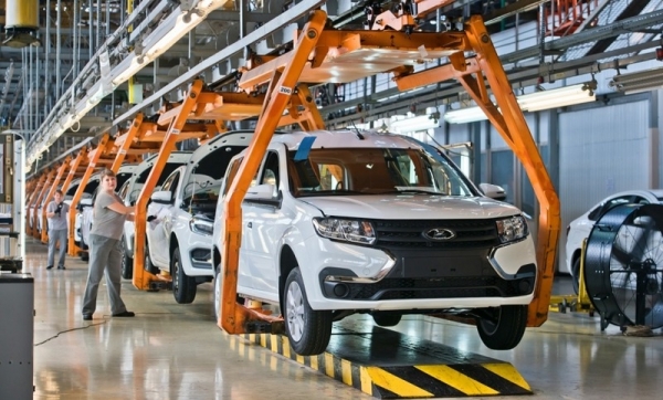 АвтоВАЗ может возобновить производство Lada Largus в мае 2024 года