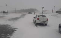 В Ростовской области снегопад обрушился на трассу М-4 «Дон»