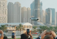 Летающий автомобиль XPeng X2 совершил свой первый полет над Дубаем