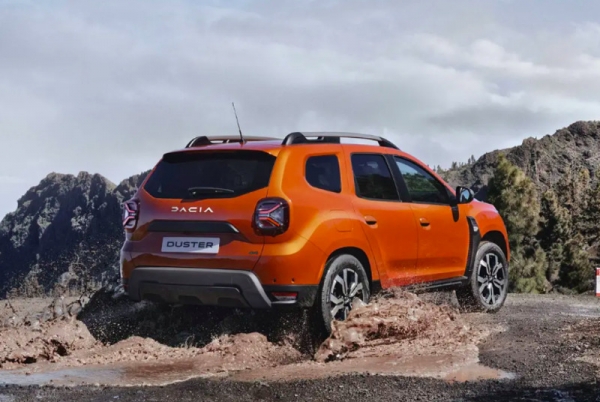 Дилеры привезли в Россию параллельные Renault Duster по цене 2,1 млн рублей