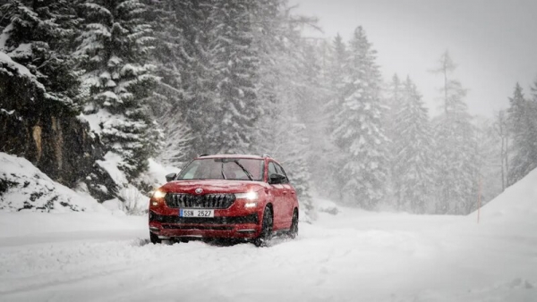 Прошла премьера обновленного Skoda Karoq. Кроссовер сняли на фото