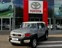 Дилеры Toyota в России начали продажи новых внедорожников Toyota FJ Cruiser за 5,3 млн рублей