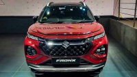 В Россию привезли новые кроссоверы Suzuki Fronx по цене от 2,6 млн рублей