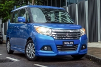 В России стартовали продажи минивэнов Suzuki Solio по цене от 882 000 рублей