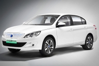 В России запустят продажи электрического седана Dongfeng Fukang ES600 на базе Peugeot 408