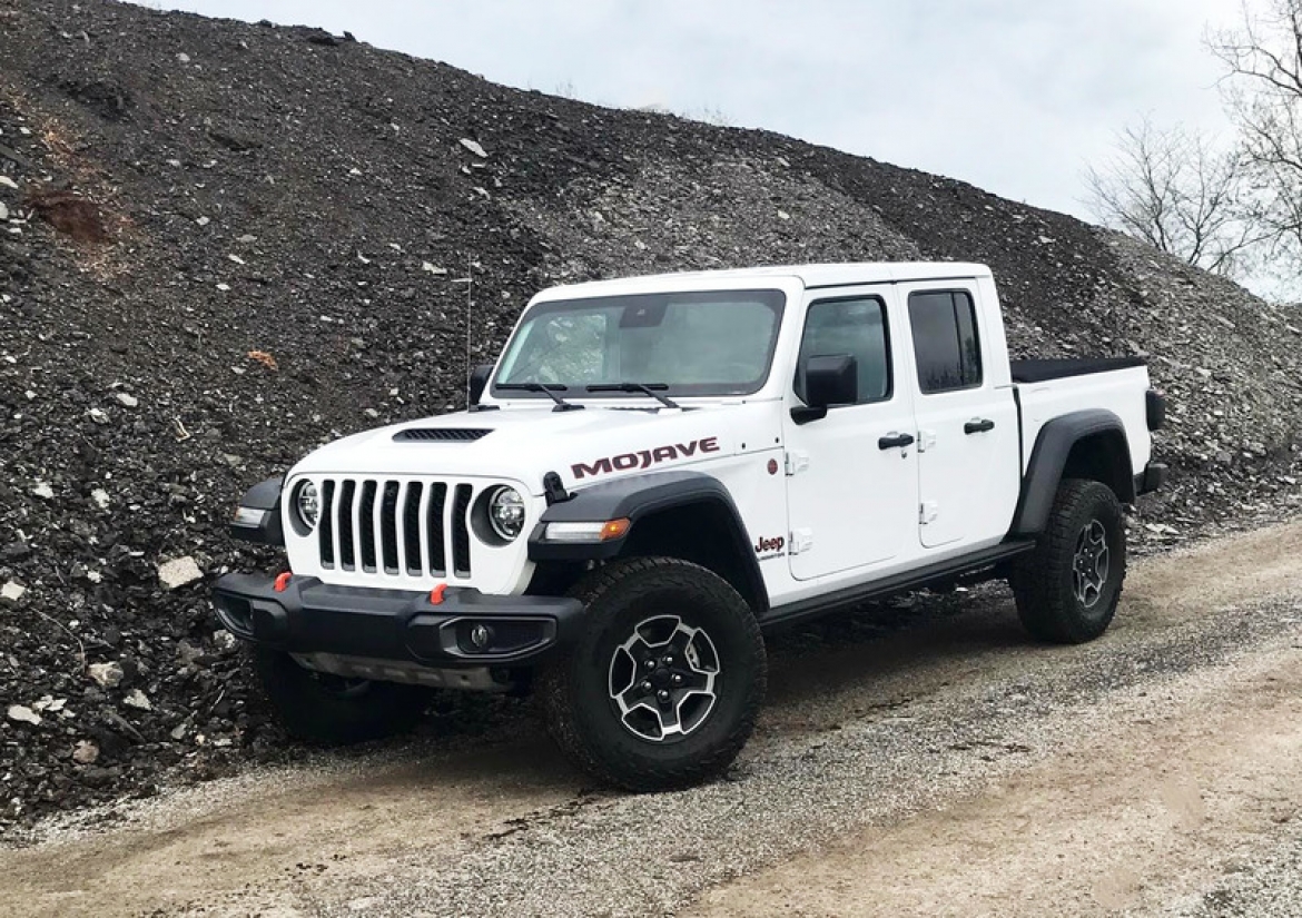 В России появились в продаже пикапы Jeep Gladiator с двойной кабиной за 6,9  млн рублей