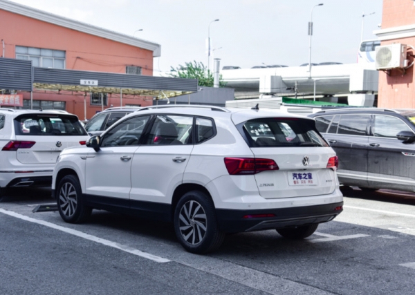 Жители России могут купить Volkswagen Tuyue в Китае за 1,6 млн рублей