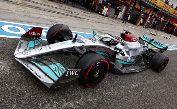 «Мерседес» проваливает очередную гонку «Формулы-1» из-за прогрева шин