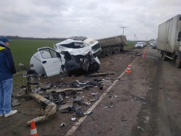В Краснодарском крае в столкновении с фурой погиб водитель «Газели»