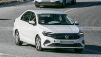 Volkswagen приступил к тестам обновленного Polo для России