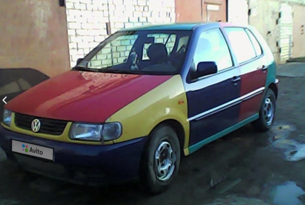В России на продажу выставили разноцветный Volkswagen Polo Harlekin
