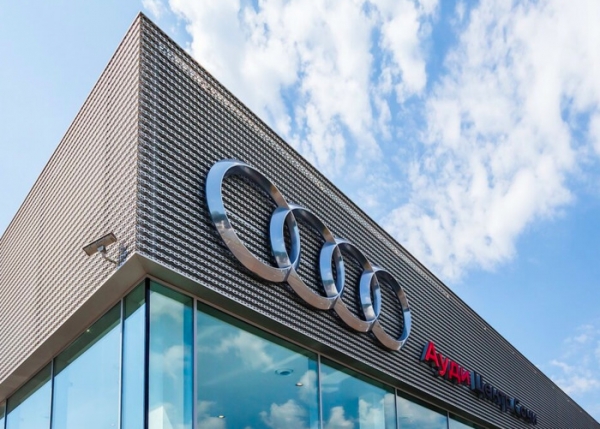 Audi отзывает в России более 500 автомобилей из-за подушек безопасности