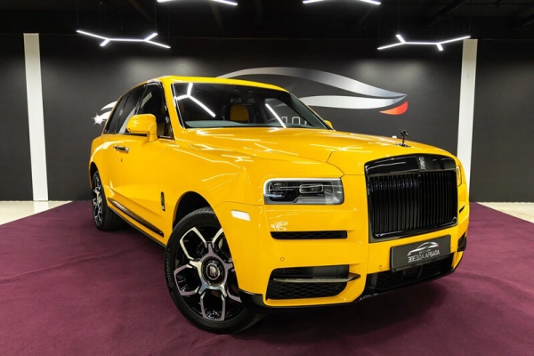 В России продают посвященный Москве Rolls-Royce Cullinan за 59 млн рублей