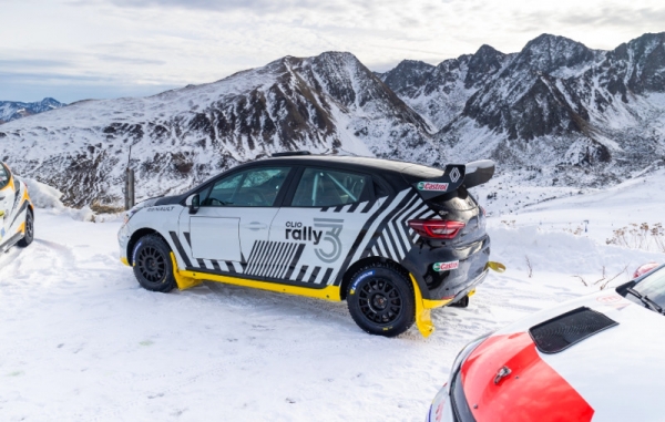 Компания Renault представила хэтчбек Clio Rally3 мощностью 260 лошадиных сил