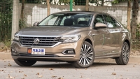 «Авилон» начнет продажи в РФ китайских седанов Volkswagen Passat за 3,75 млн рублей