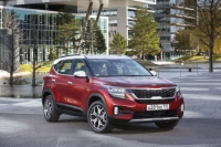 KIA обновила комплектации кроссовера KIA Seltos в России