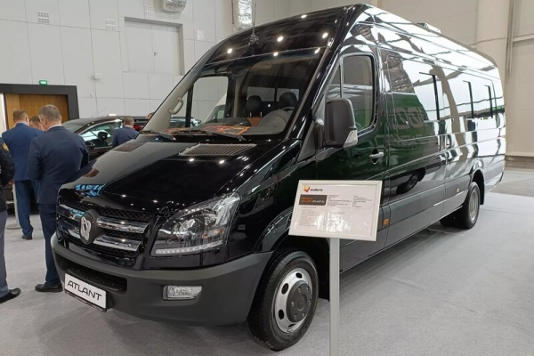 В России запустят производство клонов Mercedes-Benz Sprinter. Авто сняли на фото