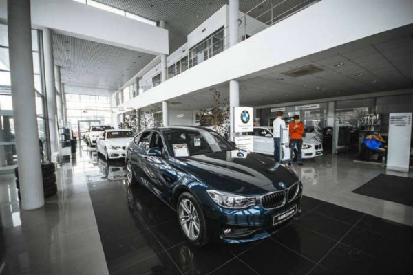 Средняя стоимость нового автомобиля в России превысила 2 млн рублей