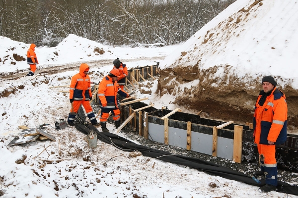 В Брянске стартовало строительство второй дамбы на реке Снежеть