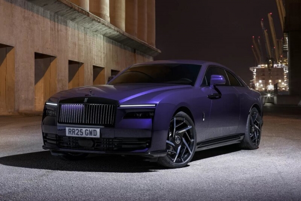 Прошла премьера мощного электрокара Rolls-Royce Black Badge Spectre