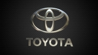 Автомобили Toyota подорожали в России с ноября на 32-182 тысячи рублей