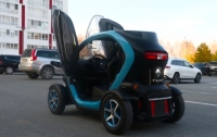 Житель Тюмени продает компактный электромобиль Renault Twizy за 1 млн рублей