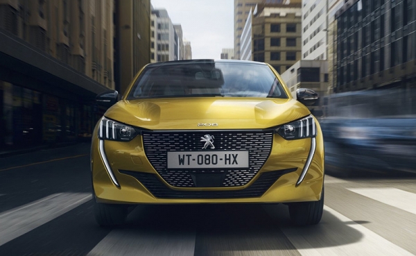 Peugeot 208 отобрал титул самого популярного автомобиля в Европе у Volkswagen Golf