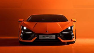 Lamborghini Revuelto