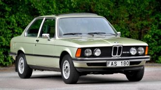 Bmwe21