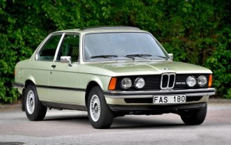 Bmwe21